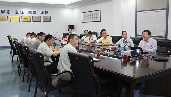 1447230809126732.jpg 20130513-同济大学翟继卫教授莅临火炬电子参观指导工作.jpg